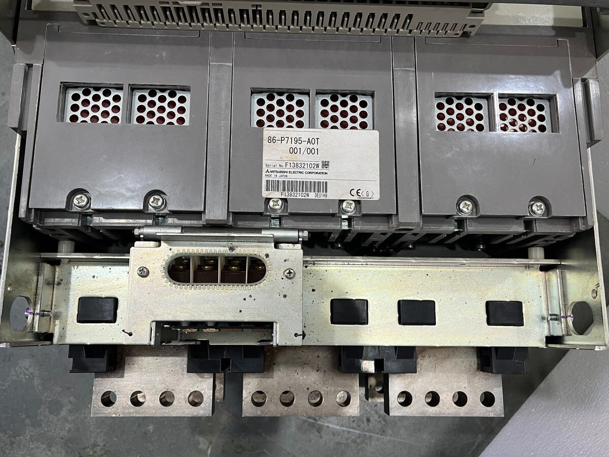 MITSUBISHI AE3200-SW LOW VOLTAGE AIR CIRCUIT BREAKER UVT 380-460V