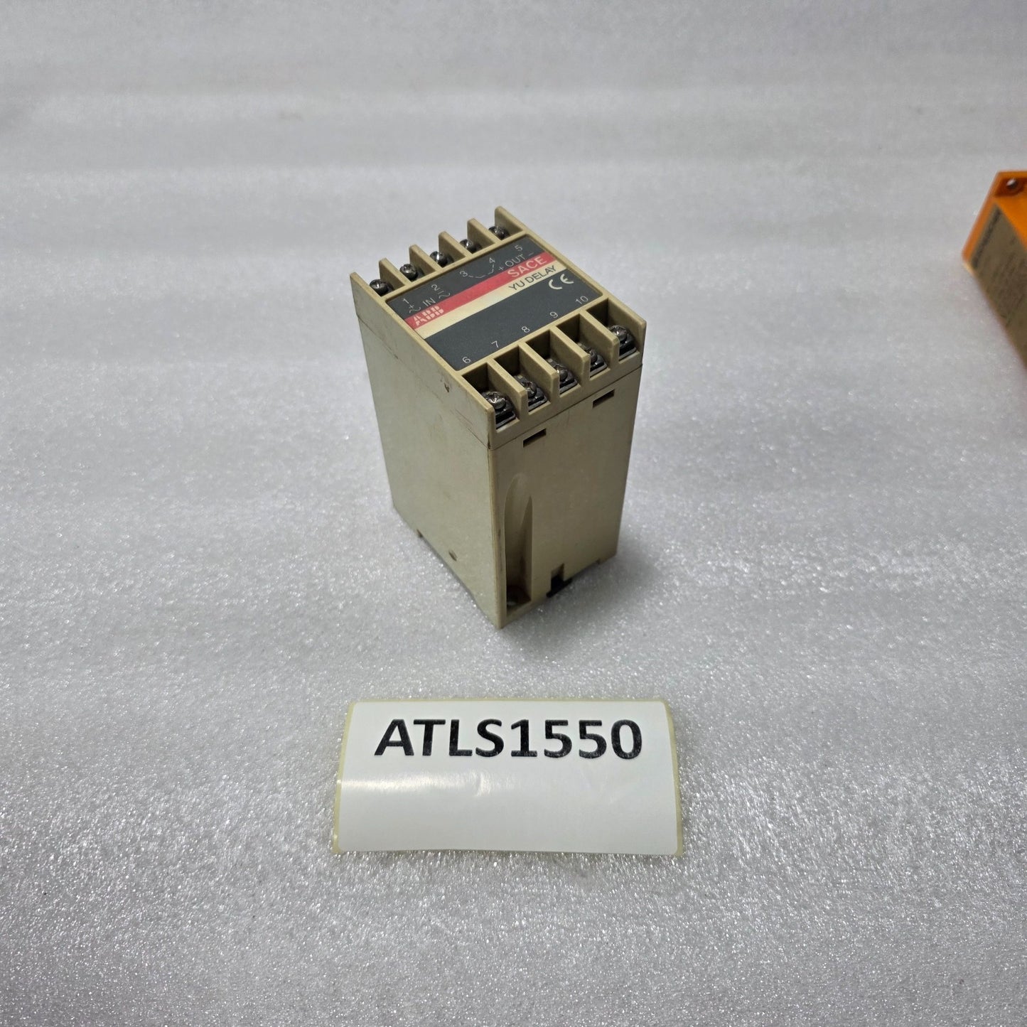 ABB SACE YU DELAY 702209/80 4 ELECTRONIC TIME DELAY RELAY 110–127 VAC/VDC