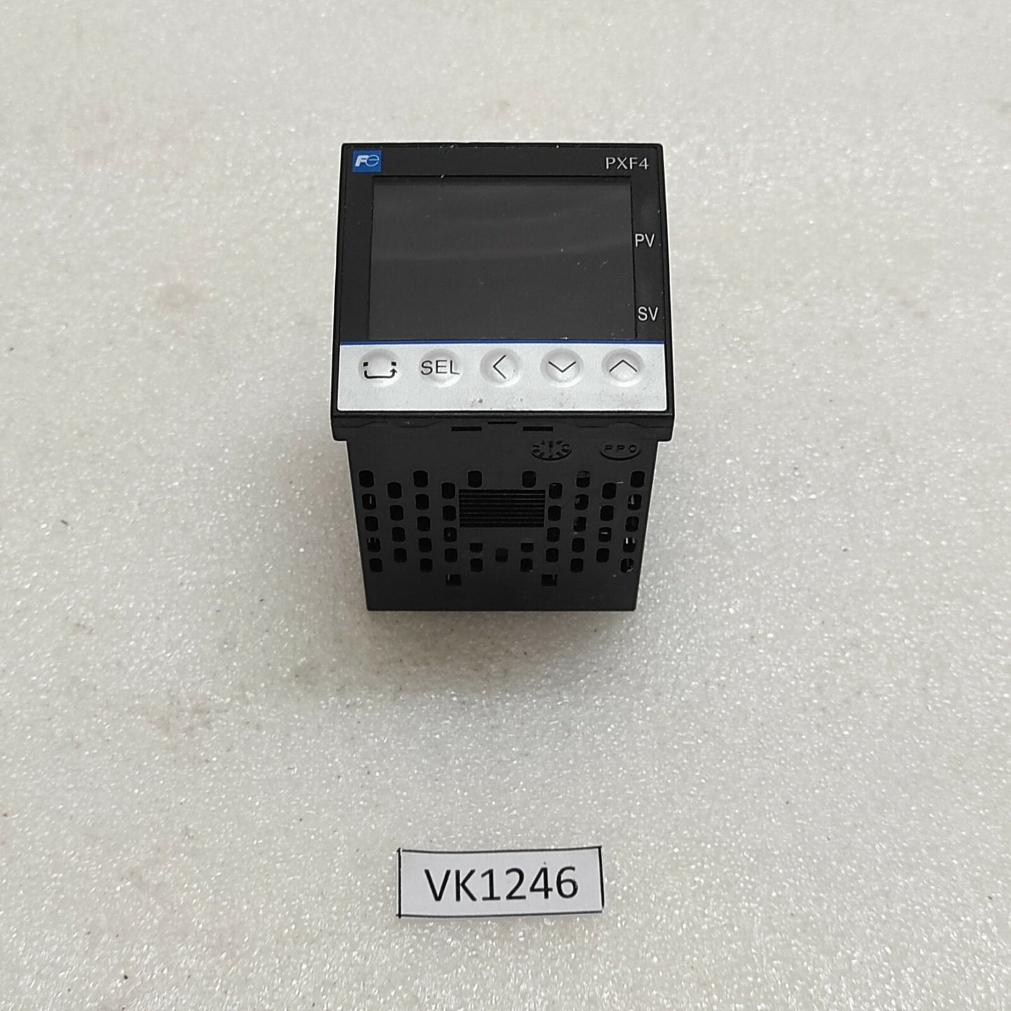 FUJI ELECTRIC PXF4 TEMPERATURE CONTROLLER PXF4ABY2-1V100-P 100-240V 48X48 MM