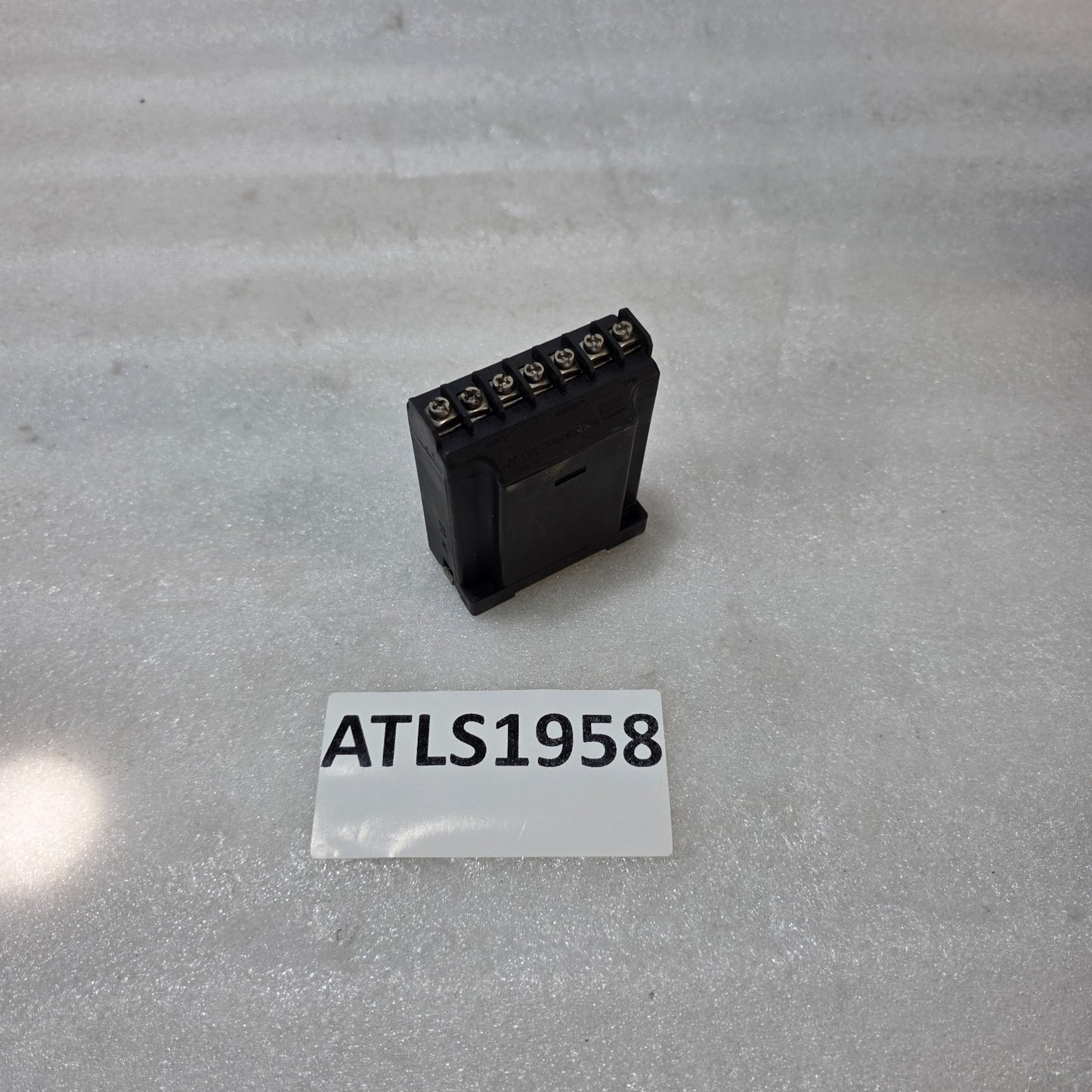 KRIWAN INT 69 MOTOR PROTECTION RELAY 030.00115.4 MOTORSCHUTZ 52 A 121