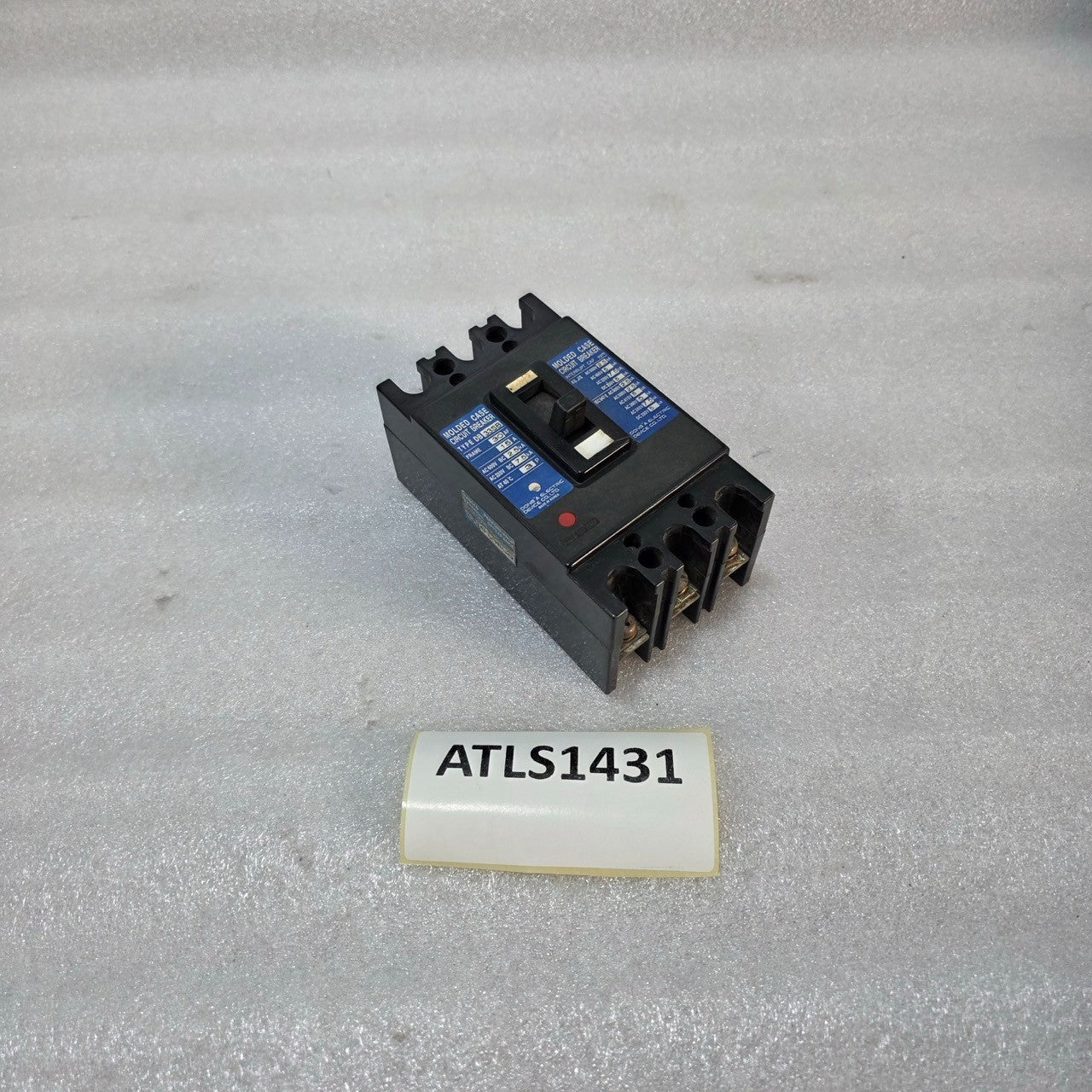 DONG DB 33SB 3-POLE CIRCUIT BREAKER 15A