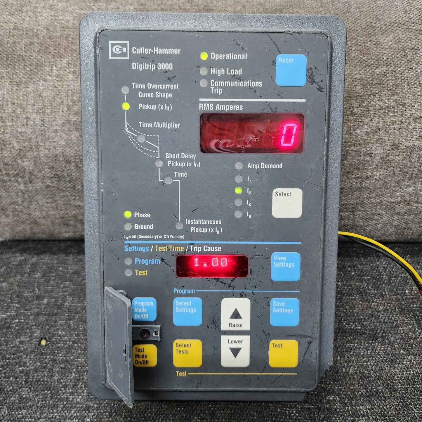 CUTLER HAMMER DIGITRIP 3000 PROTECTIVE RELAY DT3000