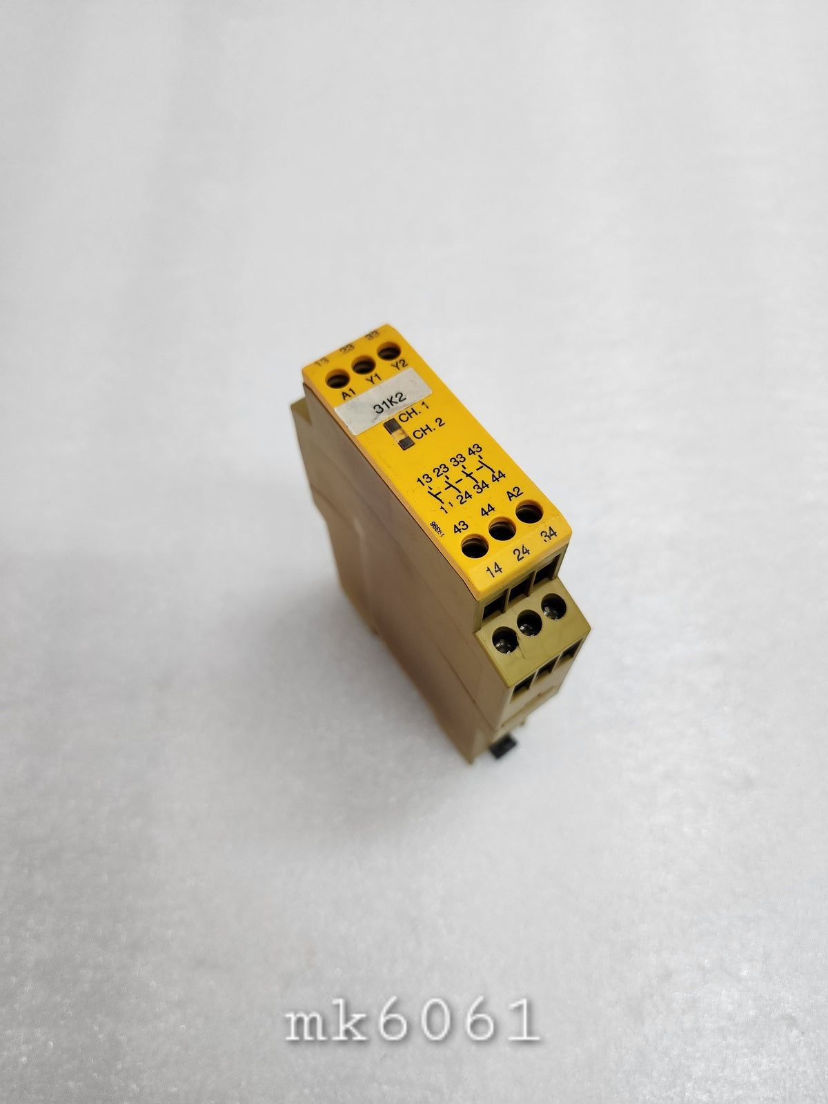 PILZ PZE X4 24VDC 4N/O SAFETY RELAY 774585 - ARE Marine