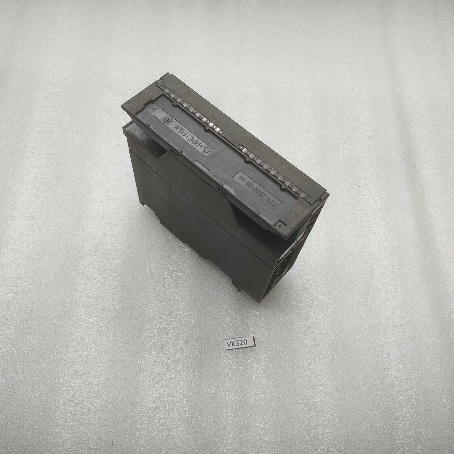 SIEMENS 6ES7 322-1HH01-0AA0 OUTPUT MODULE