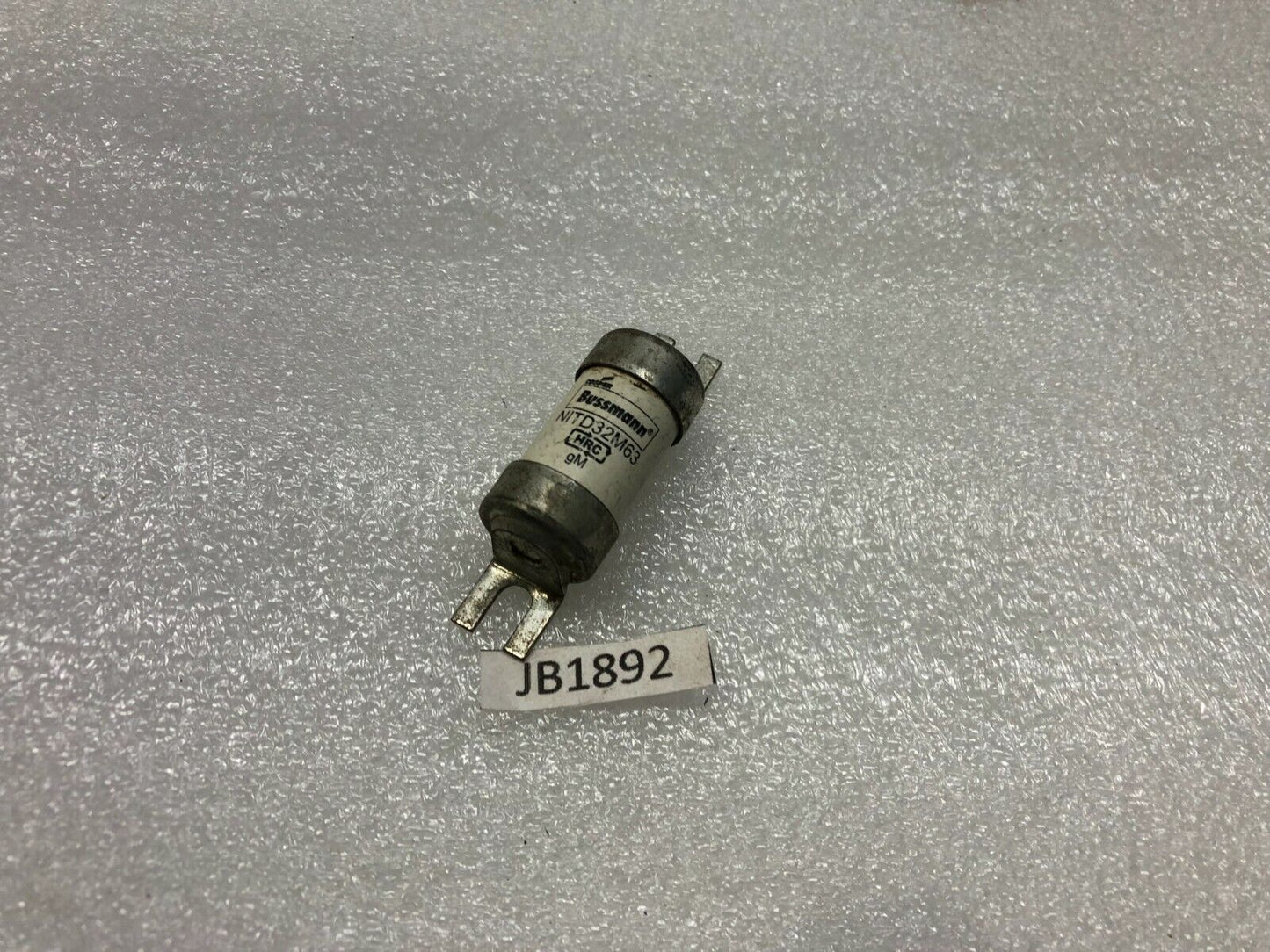 BUSSMANN NITD32M63 BRITISH STANDARD FUSE 32A 415VAC 80kA LOT OF 9 UNIT