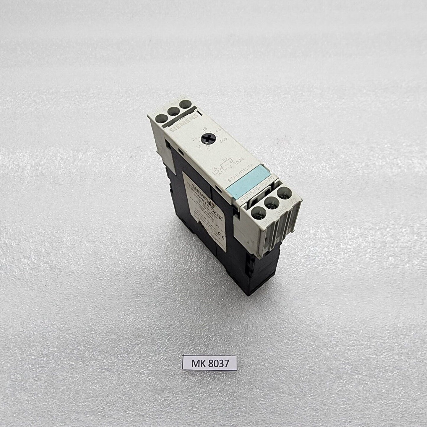 SIEMENS 3RP1576-1NP20 STAR DELTA TIMER 230-400V