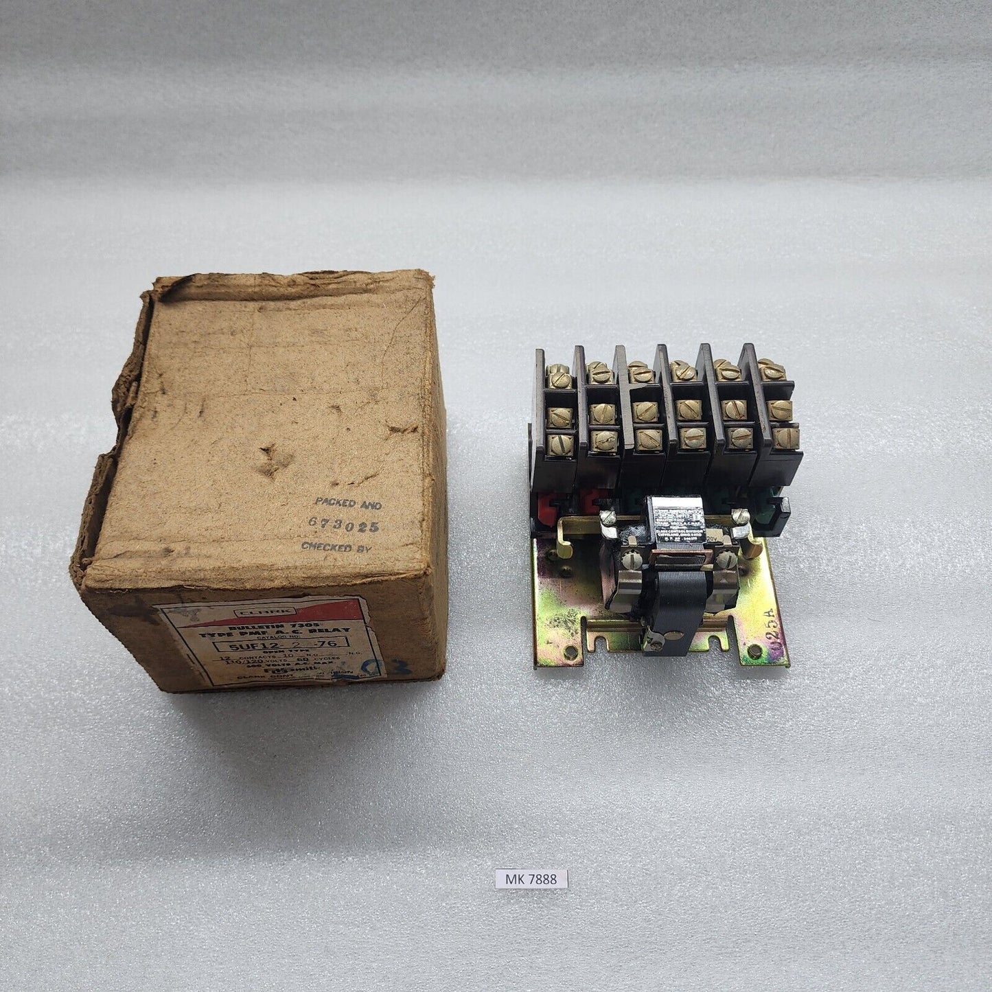 CLARK CONTROL DIVISION 5UF12-2 PMF RELAY 120V 5UF12-2-76