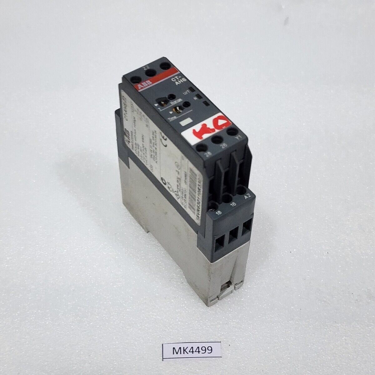 ABB CT-AHS.22 OFF DELAY WITH AUX VOLTAGE TIME RELAY 1SVR630110R3300