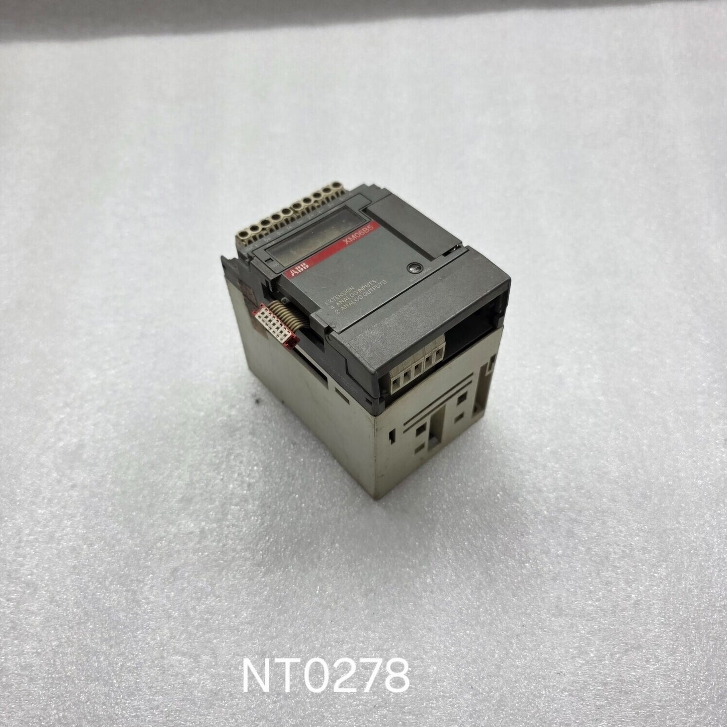 ABB XM06B5-J12.0 EXTENSION I/O MODULE 1SBP260103R1001