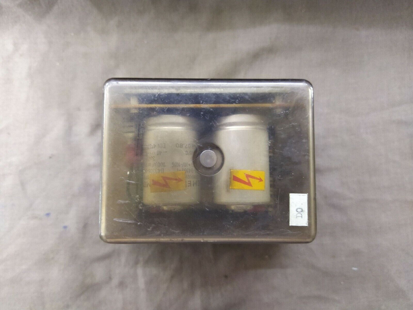 SIEMENS 7VH1311 SRC21 Capacitor Time Delay Unit 7VH1 311