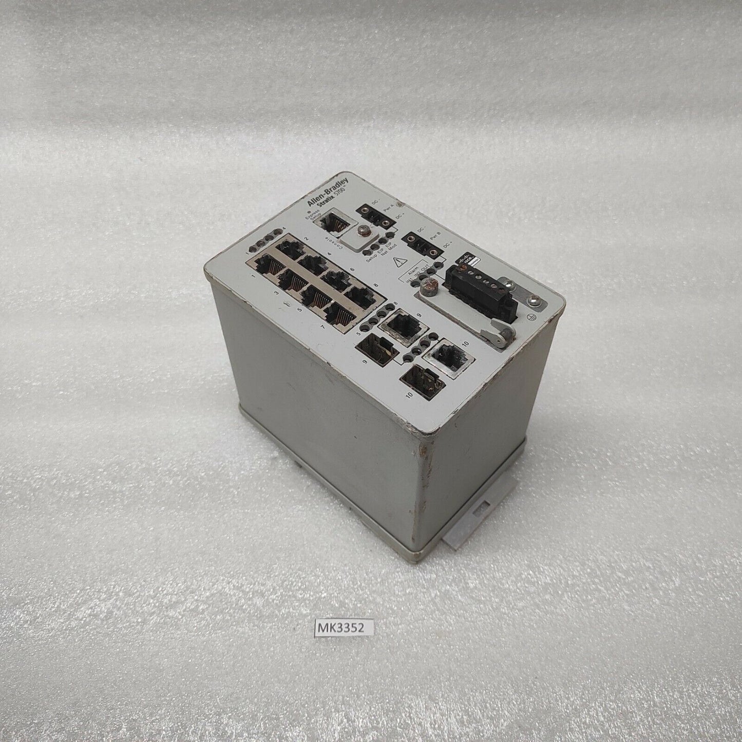 ALLEN BRADLEY STRATIX 5700 ETHERNET SWITCH 1783-BMS10CL