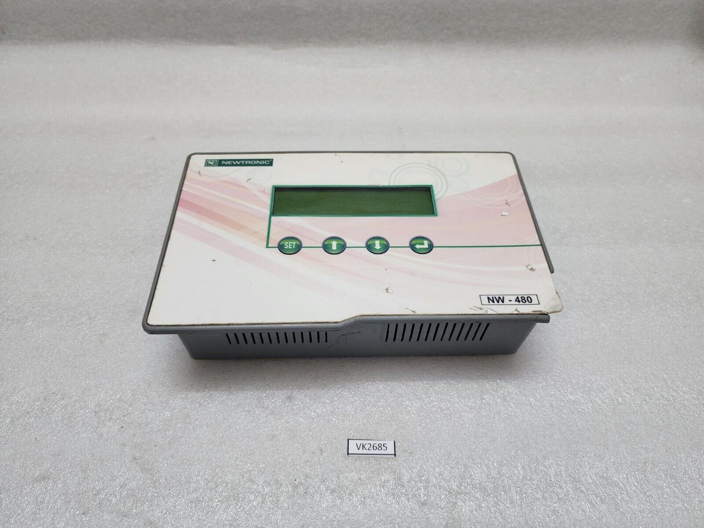NEWTRONIC NW-480 BOD CONTROLLER V1.5A 24VDC EDGE BROKEN