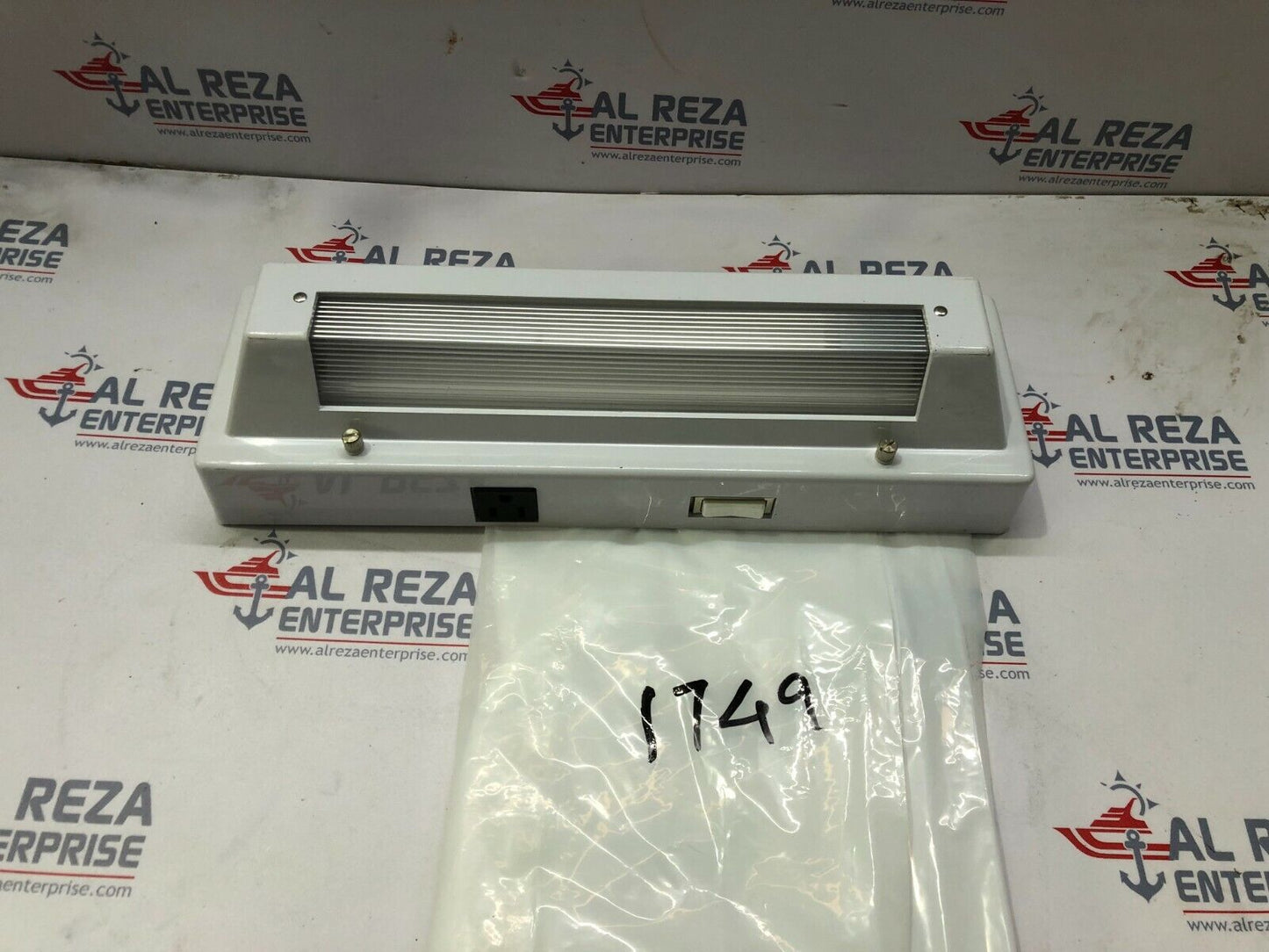 PAULUHN FBN28 BERTH LIGHT 120V