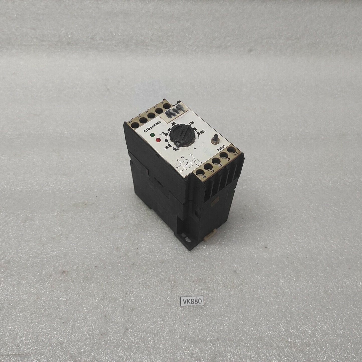 SIEMENS 7RA0015-0CA62 VOLTAGE RELAY