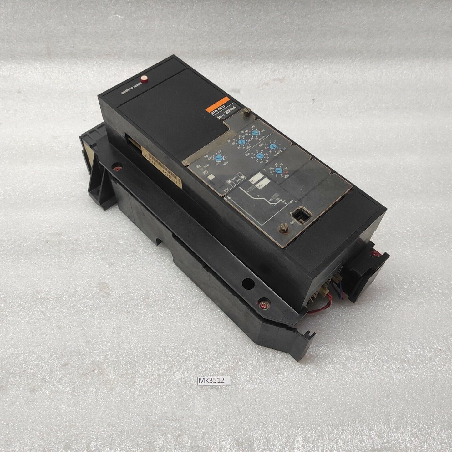 MERLIN GERIN STR58U MASTEERPACT CIRCUIT BREAKER 2000A