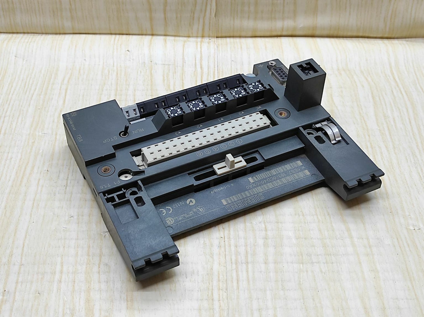 SIEMENS 6ES7 193-0CD40-0XA0 TERMINAL BLOCK