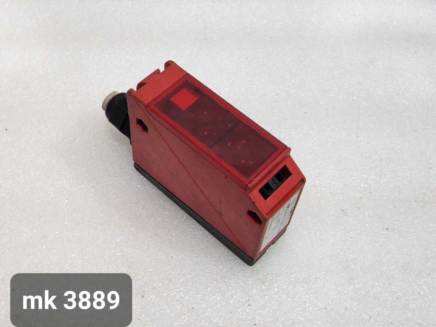 LEUZE ELECTRONIC PRK 96K/R-1420.1-25 POLARIZED RETRO REFLECTIVE 20-230V AC/DC