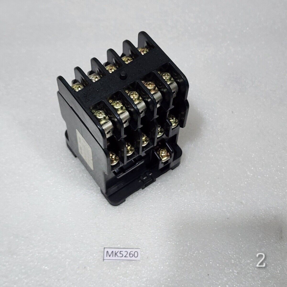 FUJI ELECTRIC SRC 50-4F/X AUX RELAY COIL VOLTAGE 200-240V