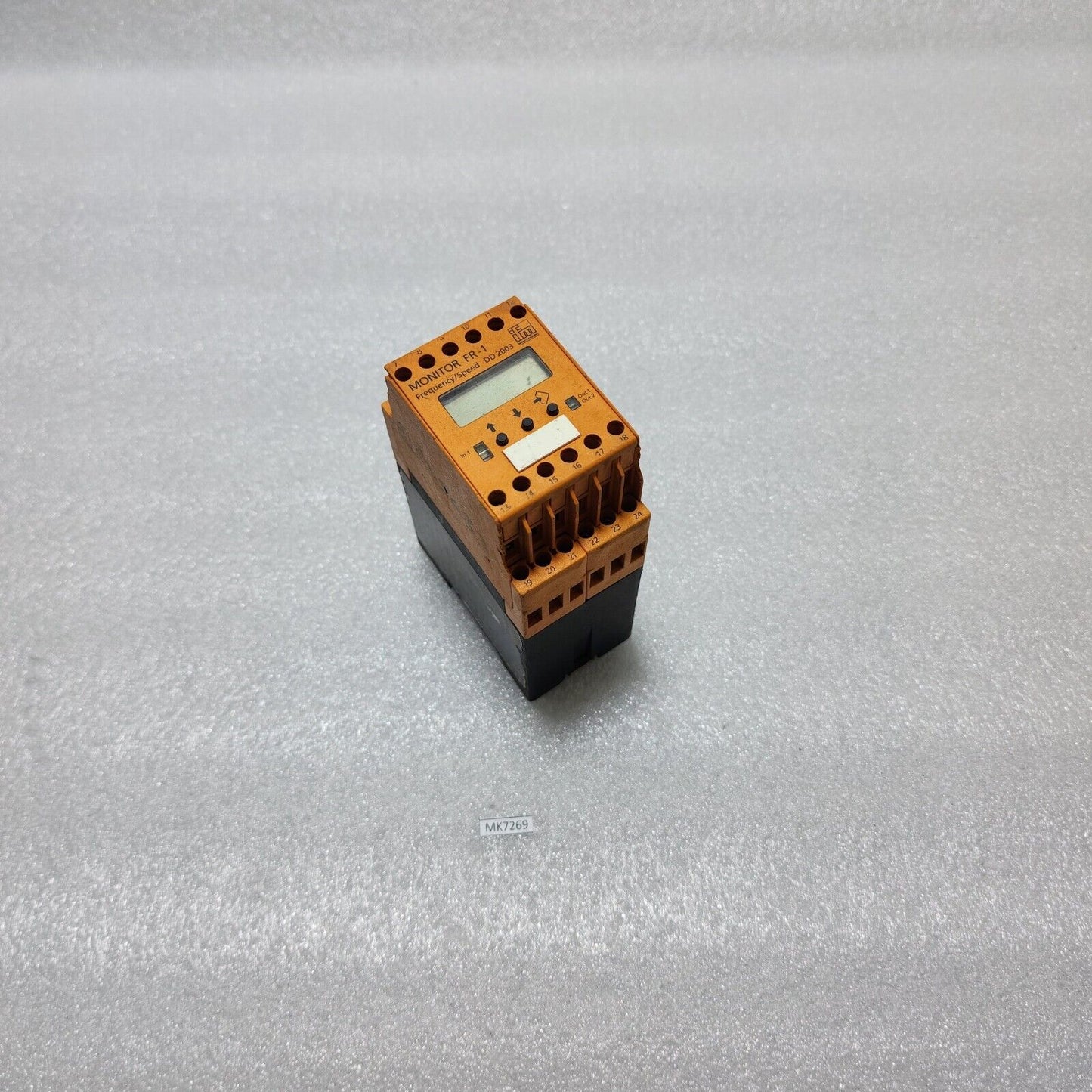 IFM MONITOR FR-1 FREQUENCY SPEED DD2003 110-240VAC/27VDC