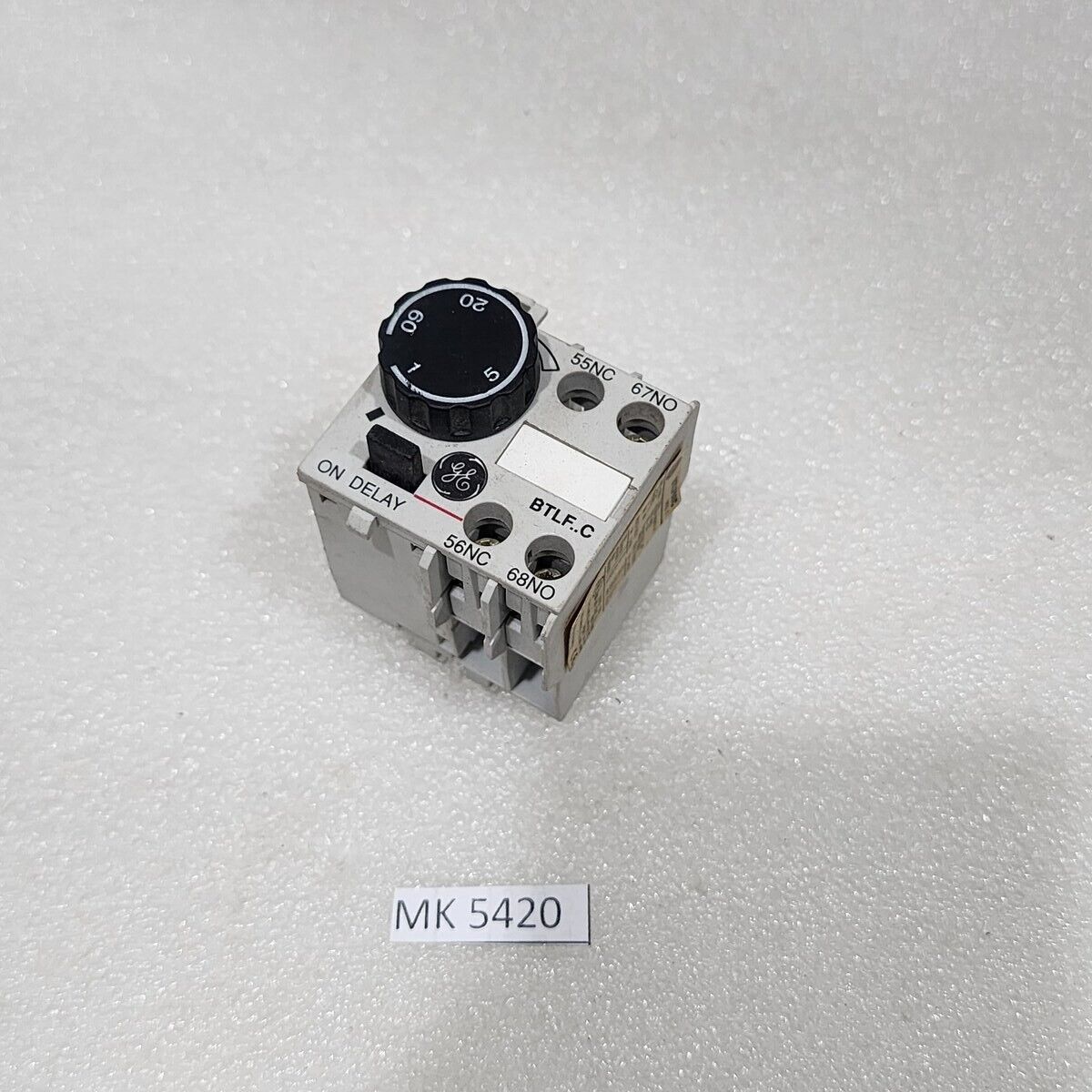 GENERAL ELECTRIC BTLF60C PNEUMATIC TIMER BLOCK ON DELAY 60 SEC