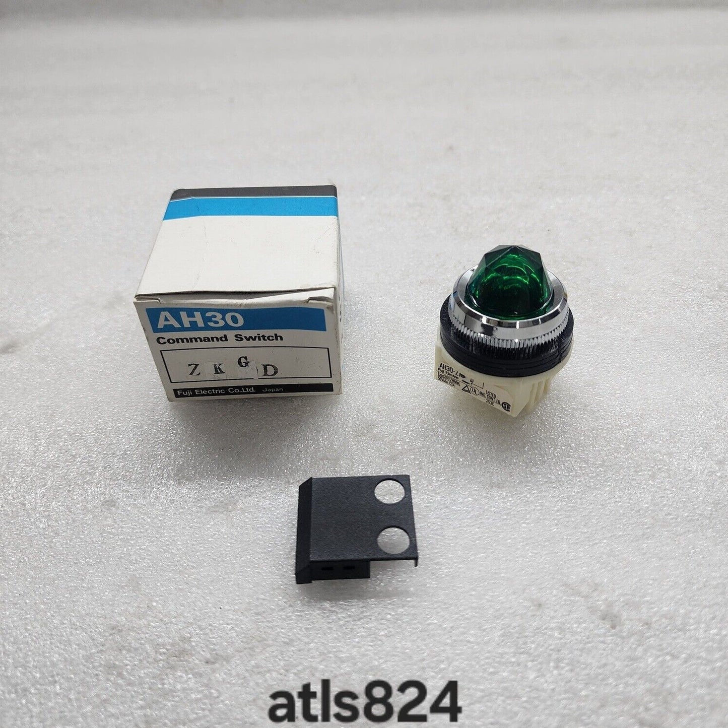 FUJI ELECTRIC AH30-ZM D GREEN PILOT LIGHT 30V 2W