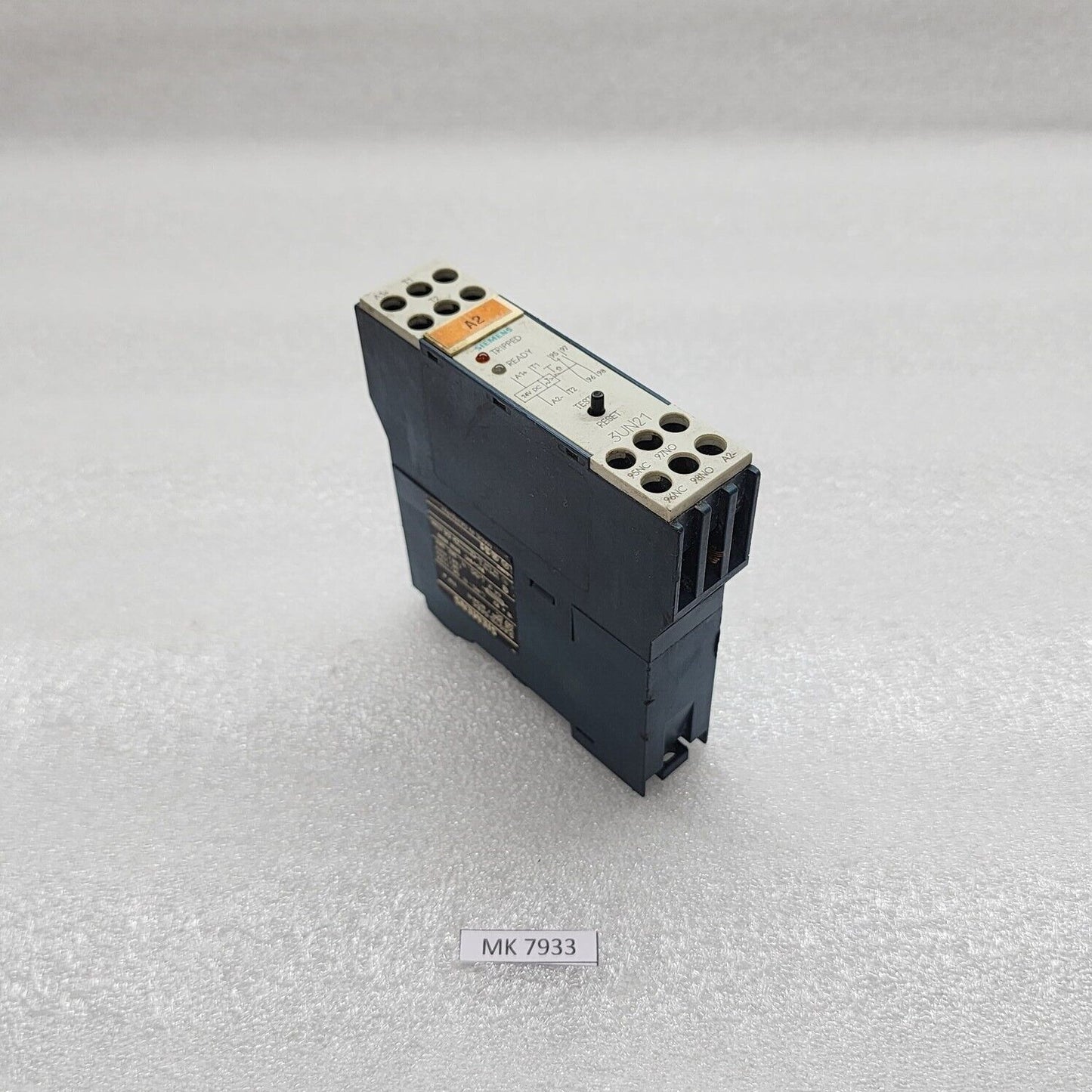 SIEMENS 3UN2110-0AB4 THERMISTOR TRIPPING UNIT 24VDC