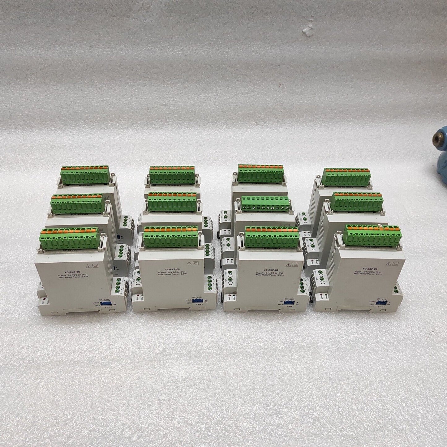 YC-EXP-02 24VDC YC-C3-AI06-V