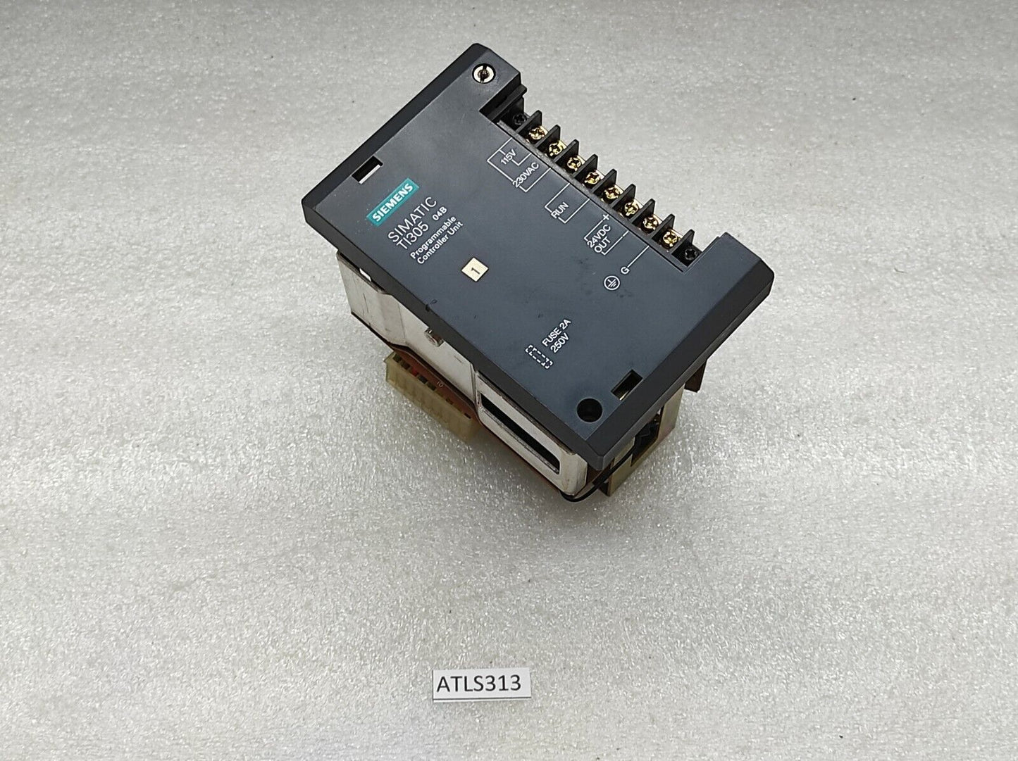 SIEMENS SIMATIC TI305-04B PROGRAMMABLE CONTROLLER UNIT 115-230V