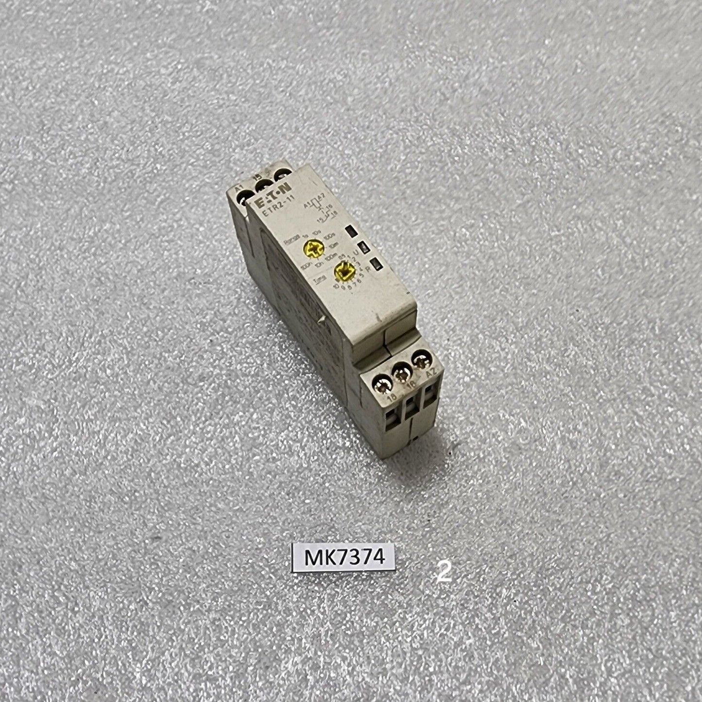 EATON ETR2-11 ON DELAY TIME RELAY 262684 24-240VAC/24-48VDC