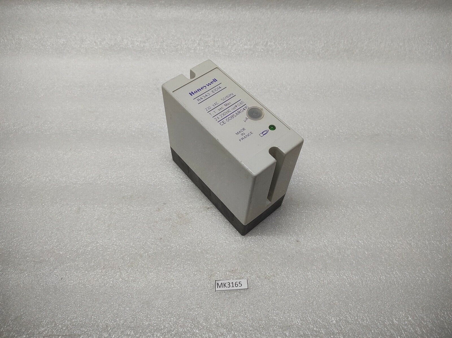 HONEYWELL R4343-E1014 FLAME RELAY 230VAC