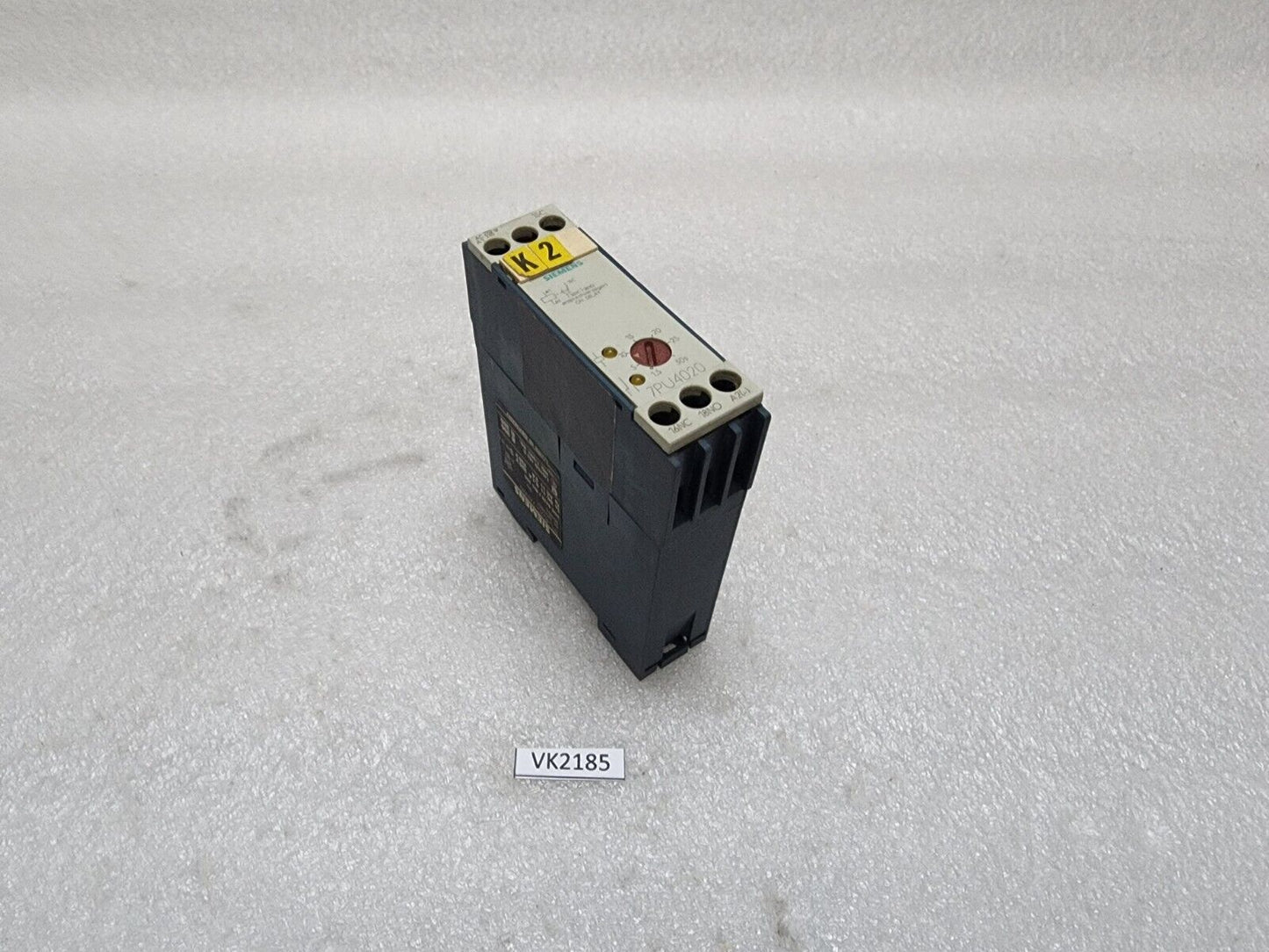 SIEMENS 7PU4020-2AN20 SOLID STATE TIME RELAY