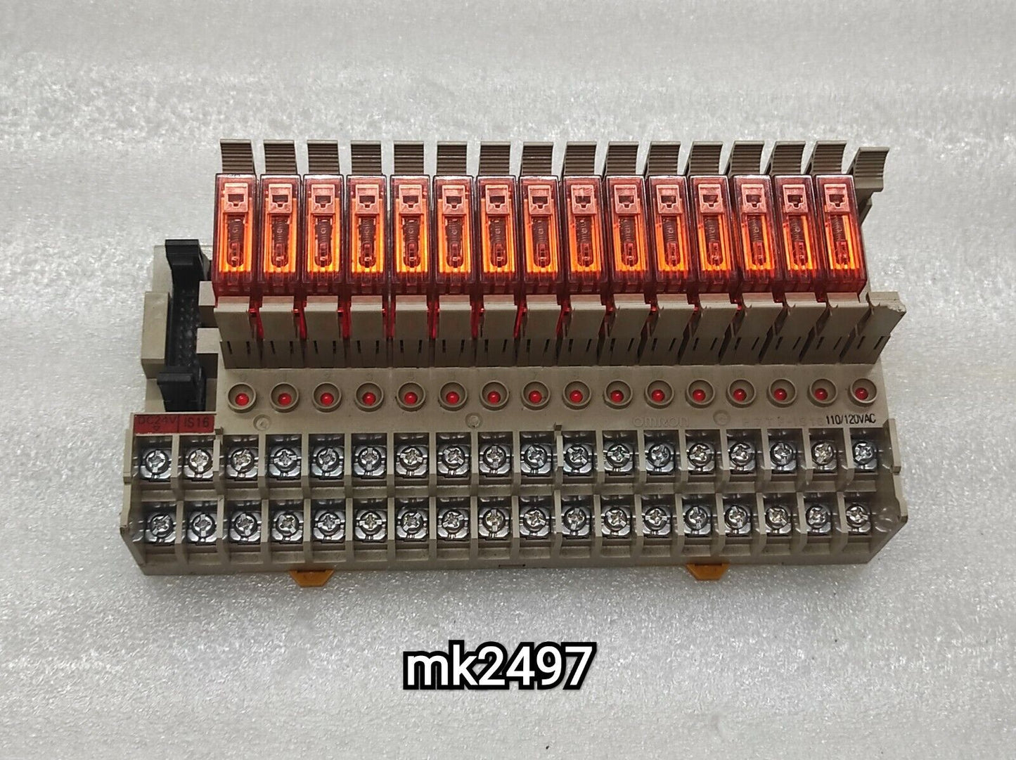 OMRON G7T 1122S 110-120VAC 15 UNIT RELAY WITH BASE MODULE