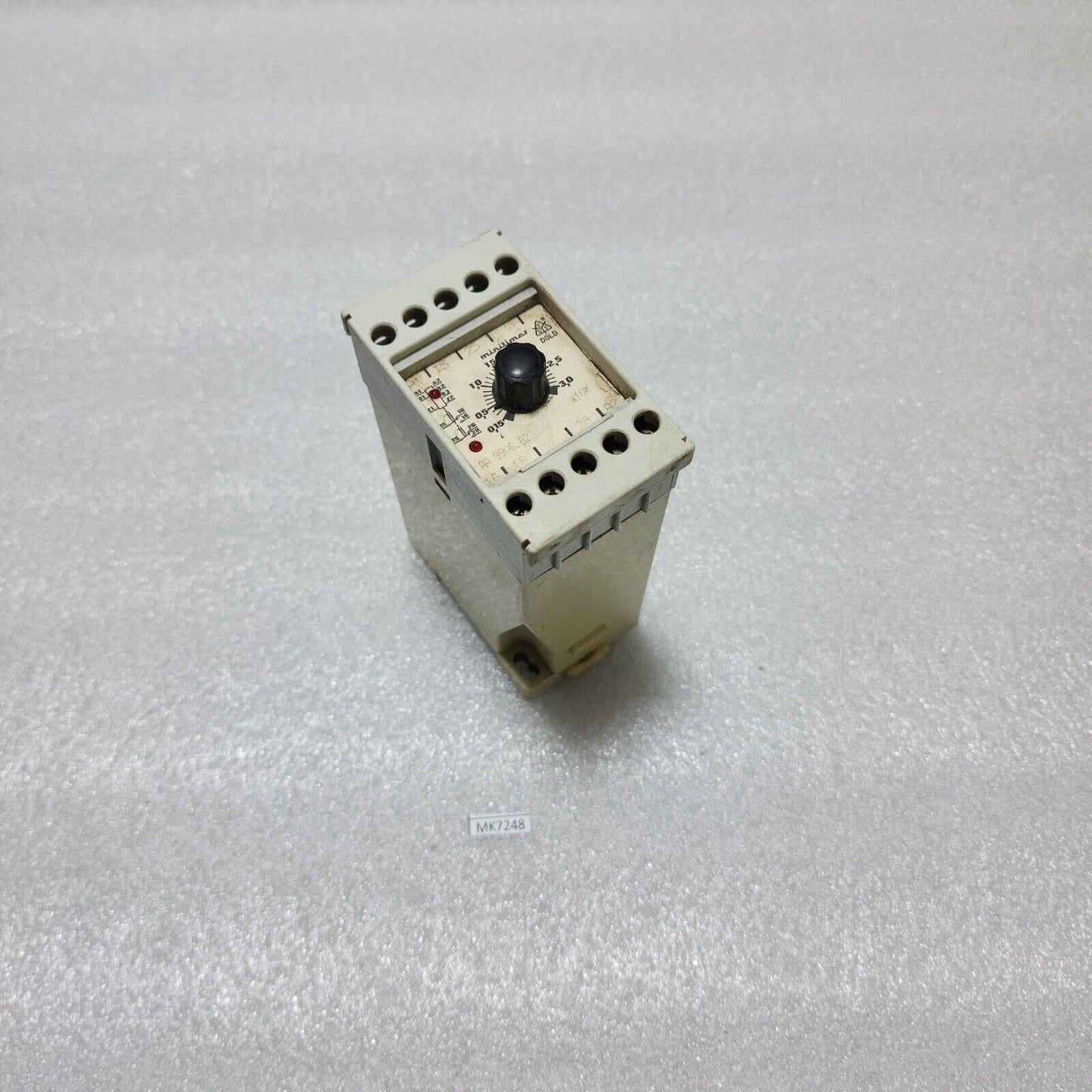 DOLD AA 9906.82 TIME RELAY