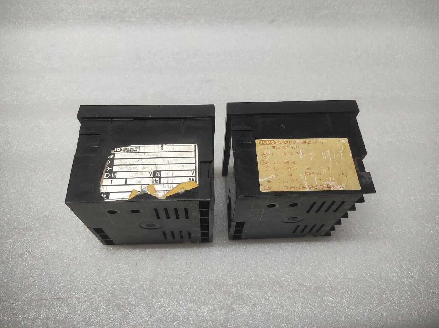 JUMO LAN TROW 96/IA ES TEMPERATURE CONTROLLER 220V 0-400'C PT100