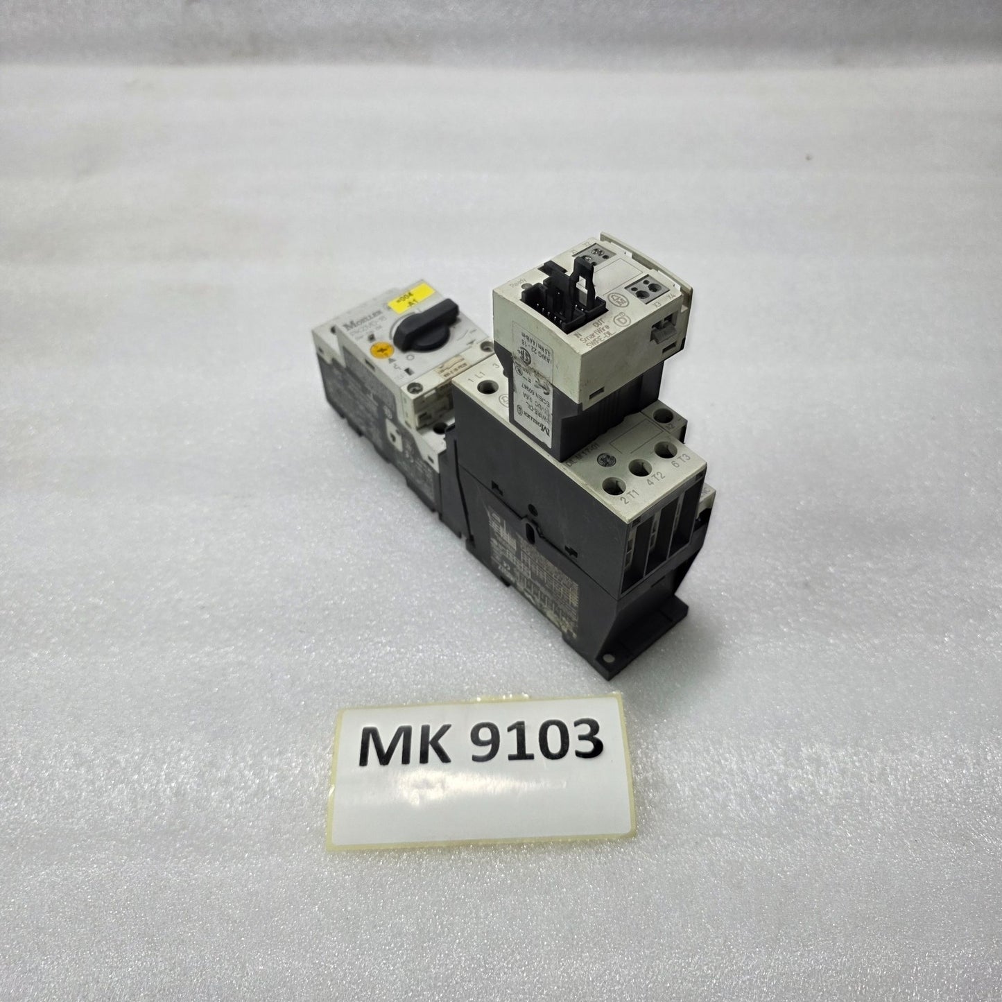 MOELLER EATON PKZM0-16 MOTOR PROTECTION BREAKER + DILM17-01 CONTACTOR + SWRE-DIL