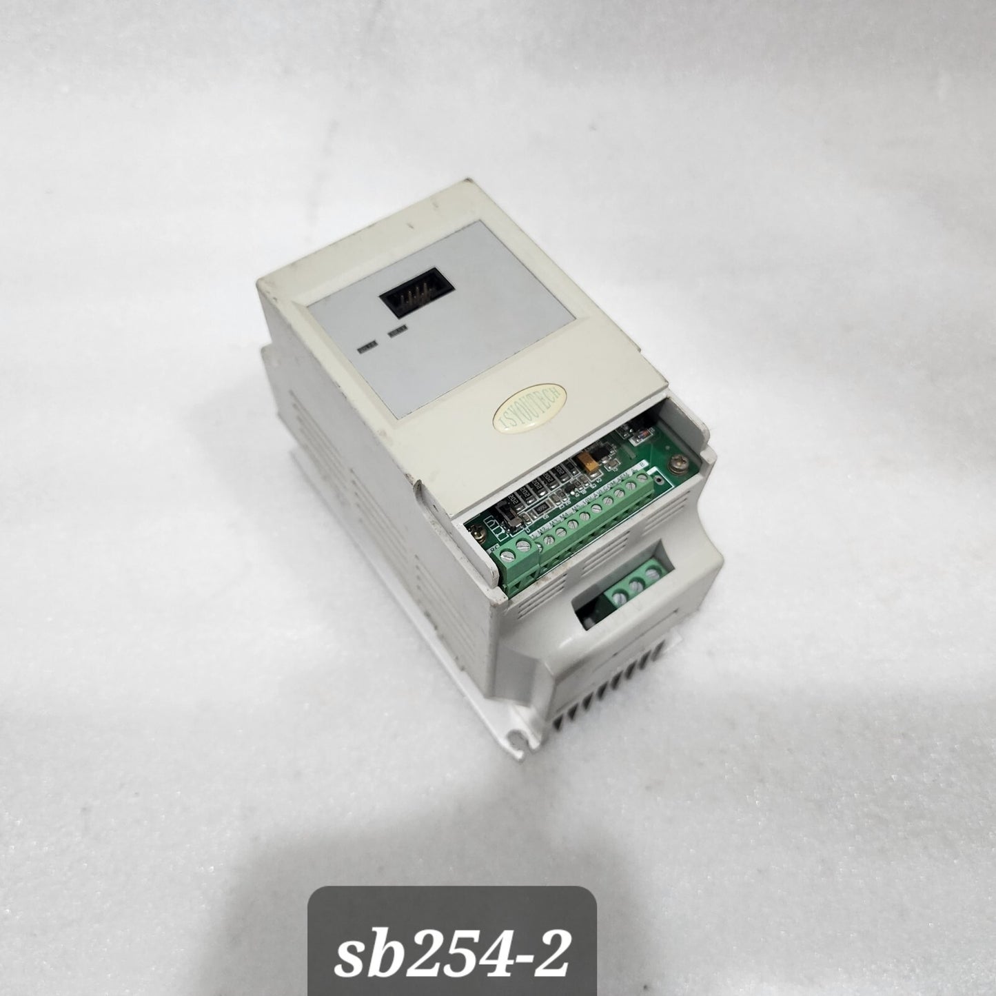 ISYOU TECHNOLOGY AFI004S21-XF INVERTER DRIVE 0.4KW