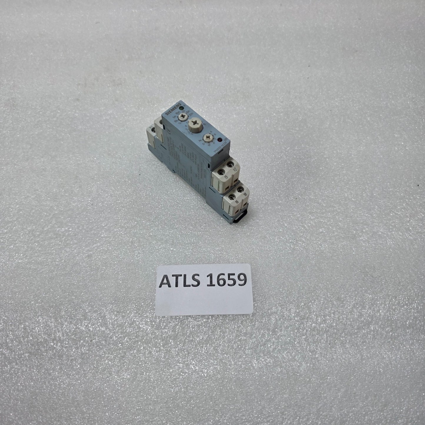 SIEMENS 7PV0723-1AZ20-0E1 MULTIFUNCTION TIMER RELAY, 12–240V AC/DC, IP20