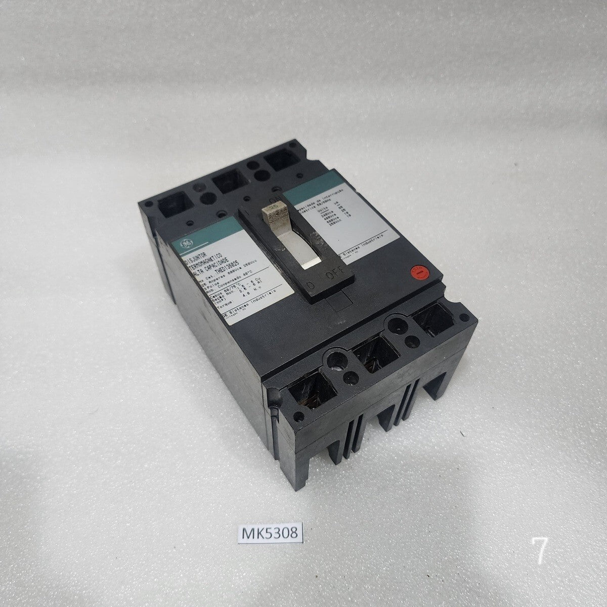 GE THED136025 3-POLE CIRCUIT BREAKER 25A GENERAL ELECTRIC