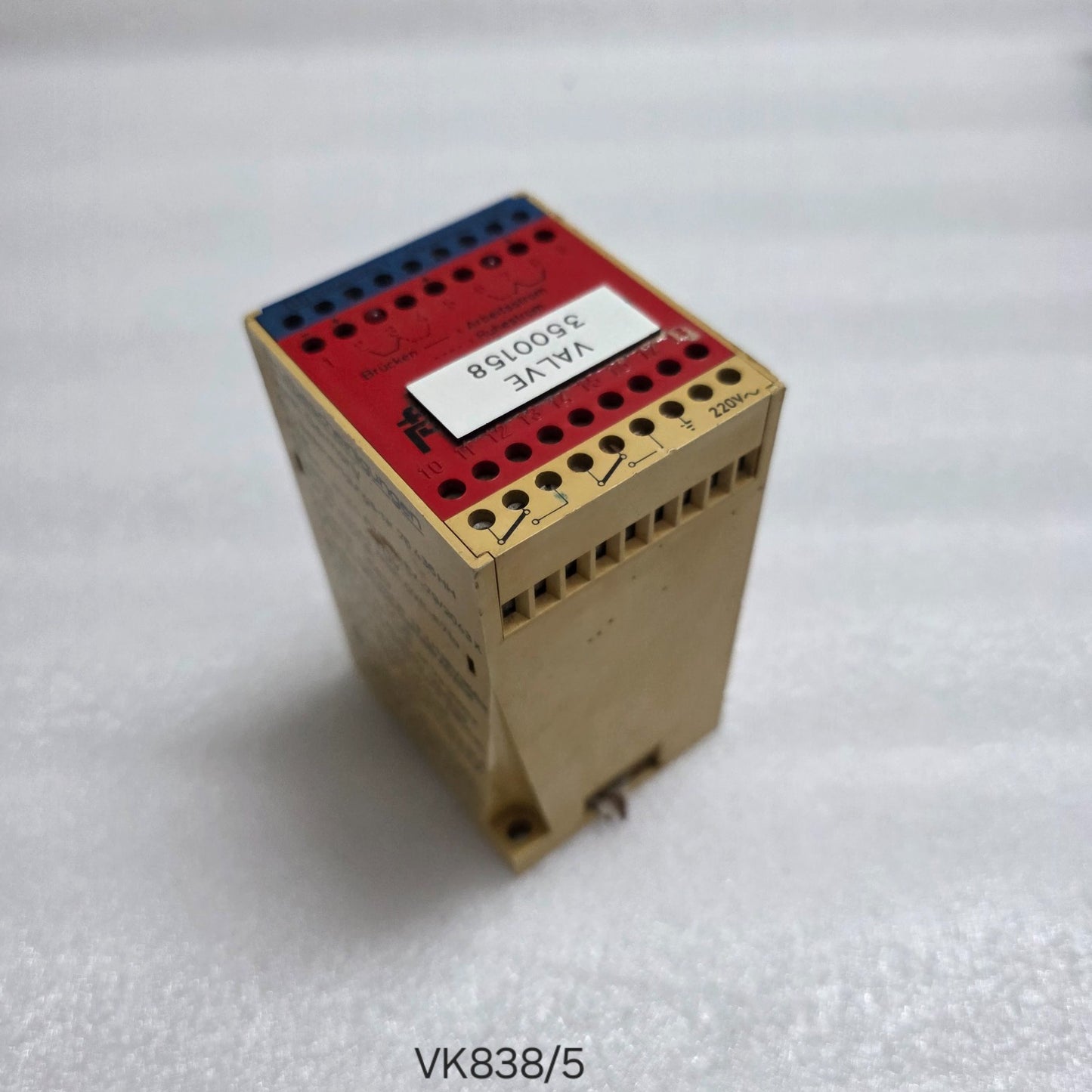 PEPPERL + FUCHS WE77/EX2 SWITCH AMPLIFIER 220V