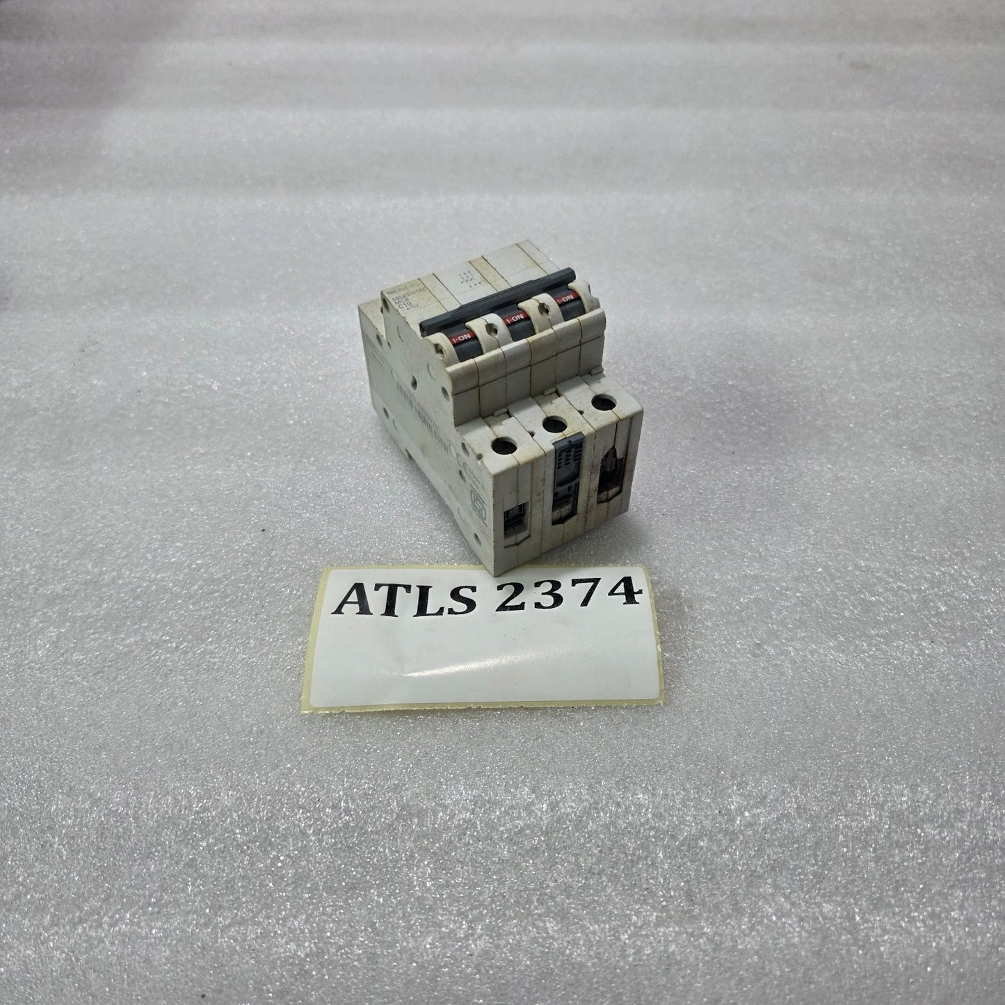 SIEMENS 5SL63107RC C10 3 POLE MCB 10A 415V 7.5KA CIRCUIT BREAKER