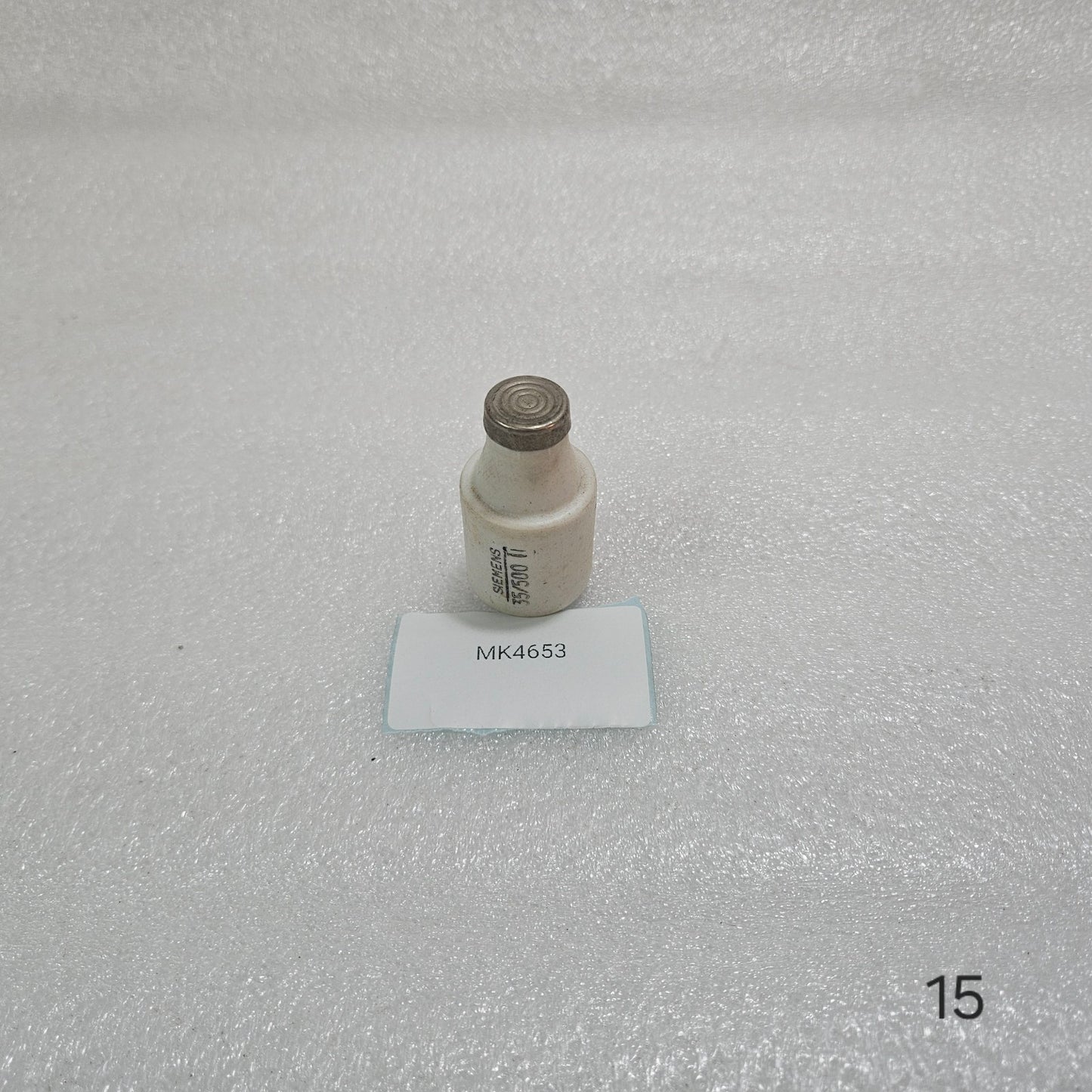 SIEMENS 35/500 DII CERAMIC BOTTLE FUSE 35A 500V DIAZED INDUSTRIAL SCREW FUSE