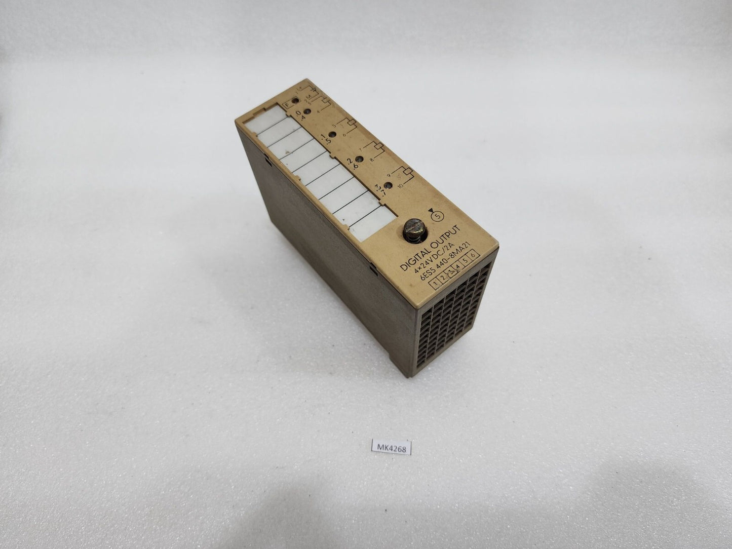 SIEMENS SIMATIC S5 6ES5 440-8MA21 DIGITAL OUTPUT MODULE