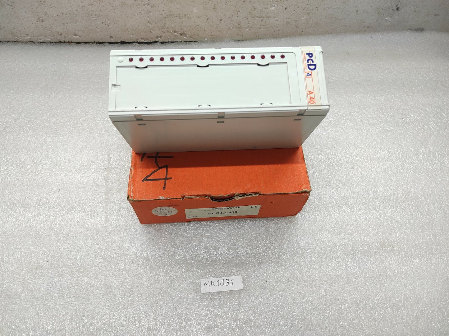 SAIA-BURGESS PCD4-A400 DIGITAL OUTPUT MODULE