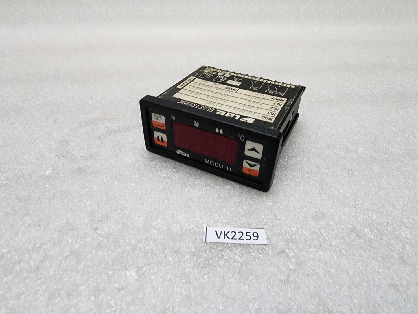 LAE ELECTRONICS MCDU11-T1RD TEMPERATURE CONTROLLER 12VDC
