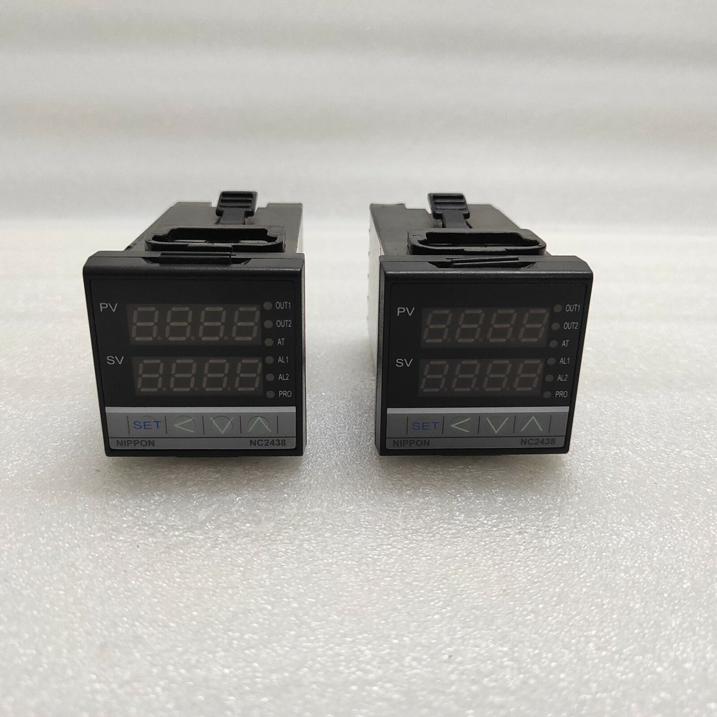 NIPPON NC2438 PID TEMPERATURE CONTROLLER 85-265V NC2438-21100B