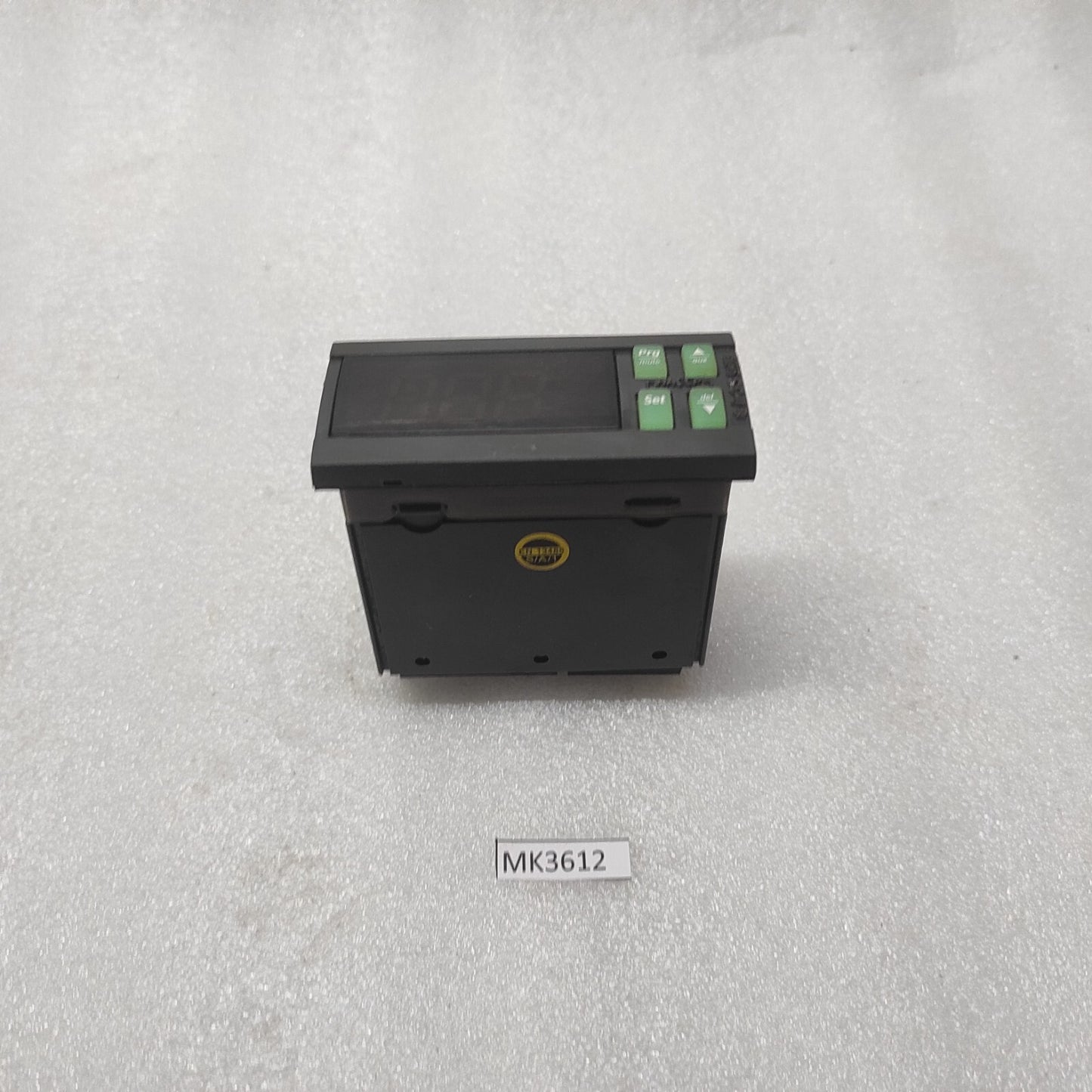 CAREL IC33C0LB00 ELECTRONIC CONTROLLER