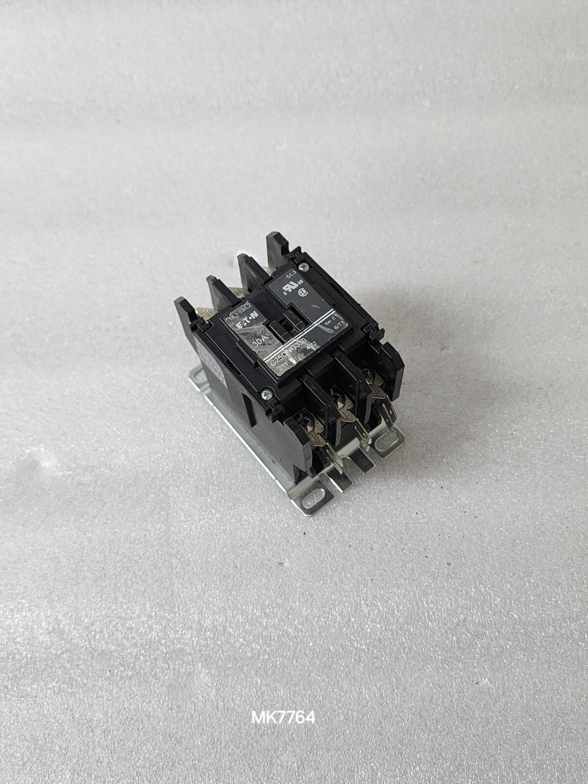 EATON C25DNG330 3-POLE CONTACTOR 30A