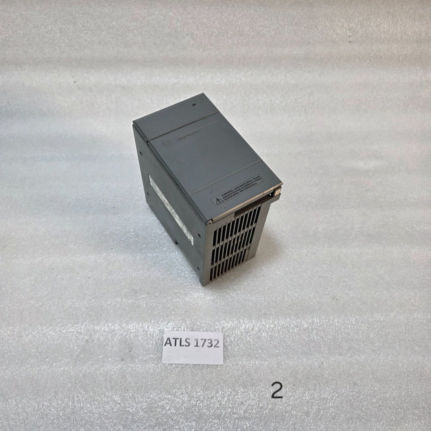 ALLEN-BRADLEY 1746-P2 SLC 500 POWER SUPPLY MODULE – 120/240VAC INPUT, 5VDC OUTPU