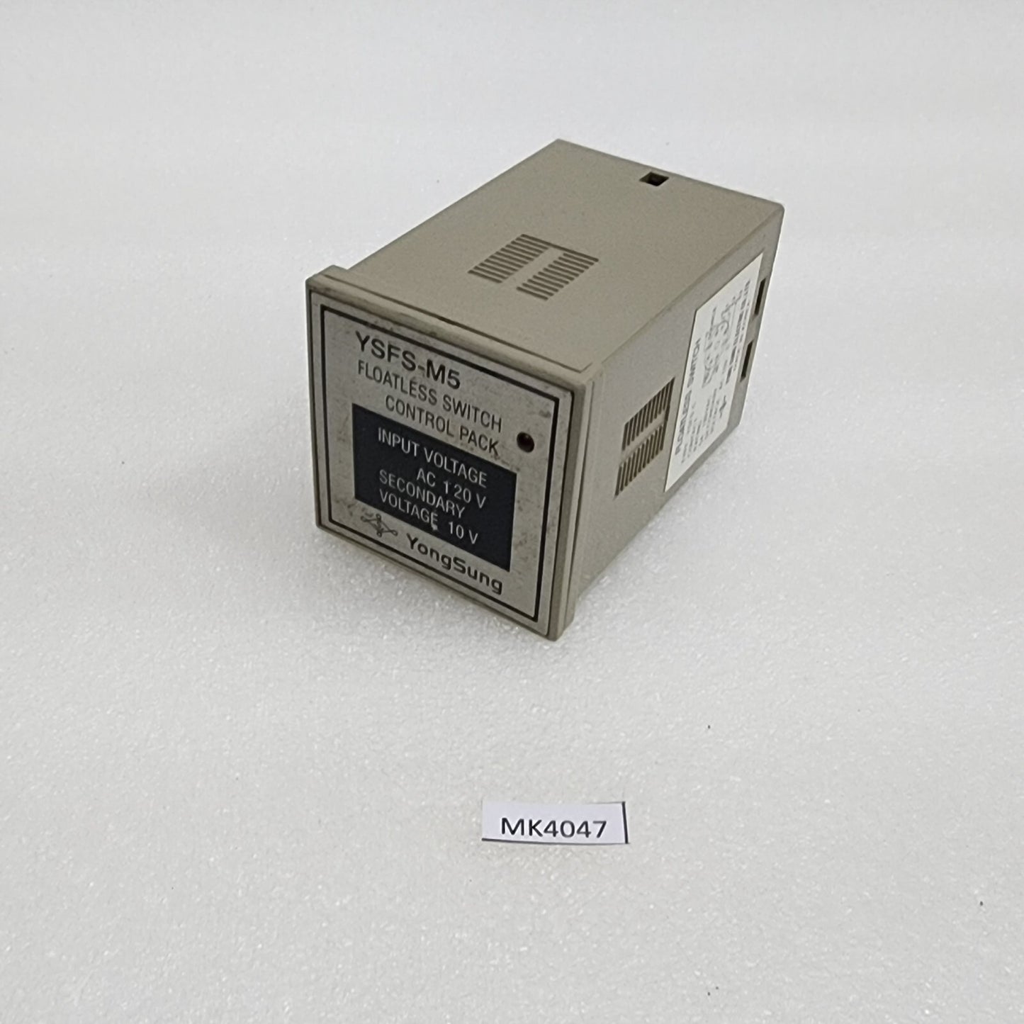 YONG SUNG YSFS-M5 FLOATLESS SWITCH YSFS-C 120VAC
