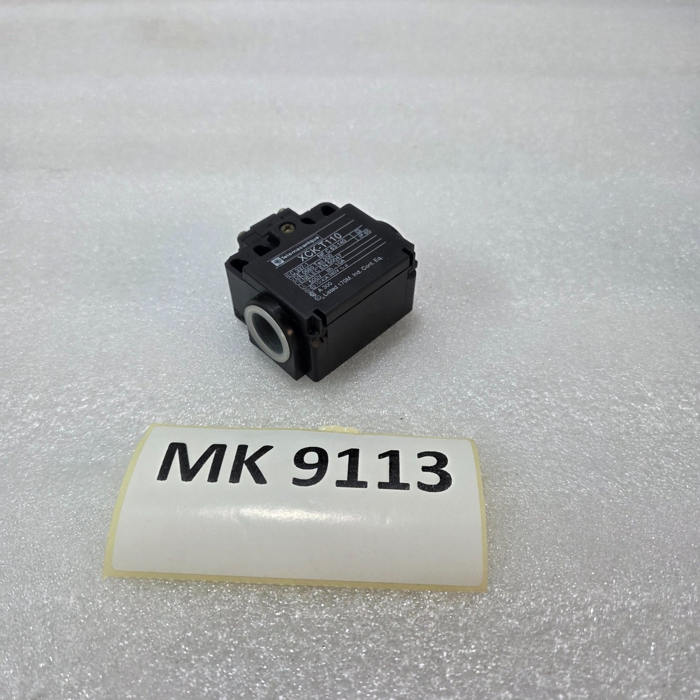 TELEMECANIQUE XCK-T110 LIMIT SWITCH IP65 | INDUSTRIAL POSITION SWITCH 500V 10A